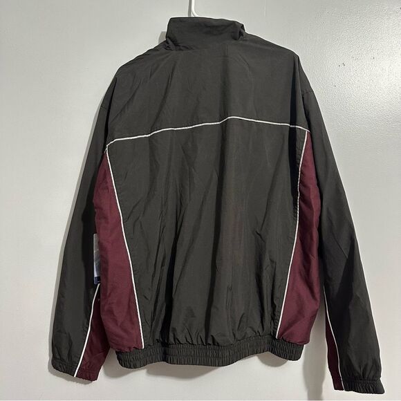 Roundtree & Yorke Men's Full Zip Windbreaker Jacket garnet & black size XL NWT - Picture 3 of 7